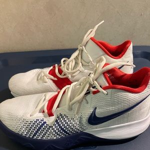 Kyrie basketball shoes